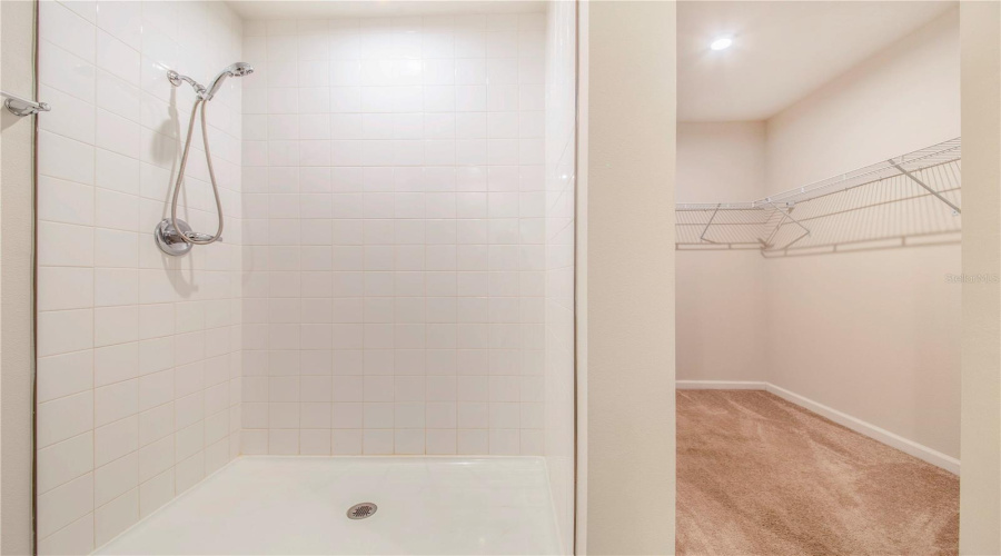 DAVENPORT, Florida 33837, 3 Bedrooms Bedrooms, ,2 BathroomsBathrooms,Residential,For Sale,FIDDLEWOOD,0,MFRP4937573