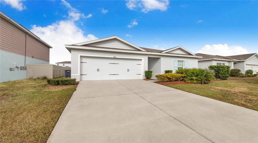 DAVENPORT, Florida 33837, 3 Bedrooms Bedrooms, ,2 BathroomsBathrooms,Residential,For Sale,FIDDLEWOOD,0,MFRP4937573