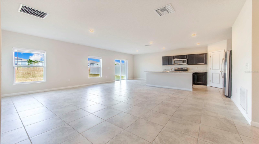 DAVENPORT, Florida 33837, 3 Bedrooms Bedrooms, ,2 BathroomsBathrooms,Residential,For Sale,FIDDLEWOOD,0,MFRP4937573