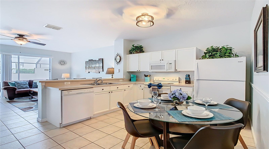 Kitchen/dining area