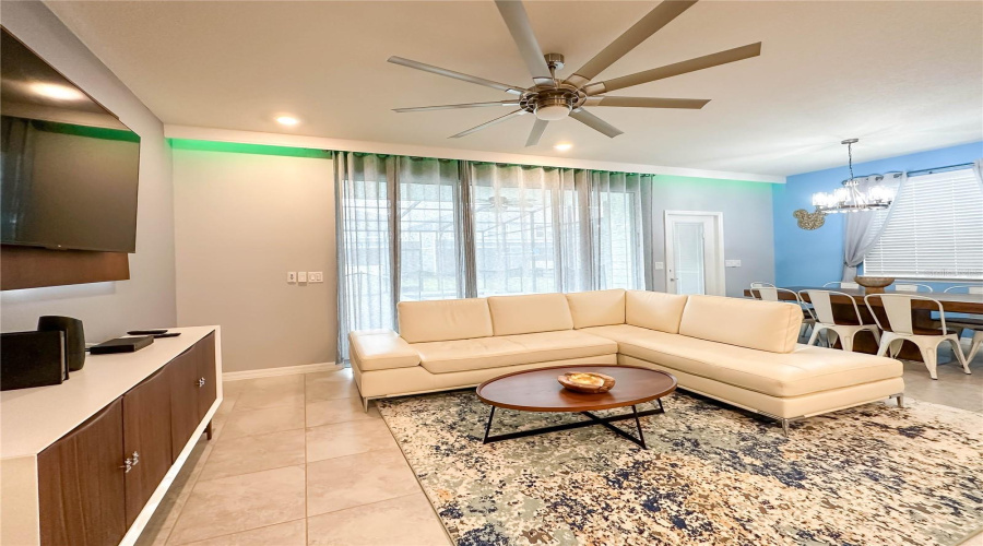 DAVENPORT, Florida 33897, 5 Bedrooms Bedrooms, ,4 BathroomsBathrooms,Residential,For Sale,LANA AVENUE,0,MFRO6328021