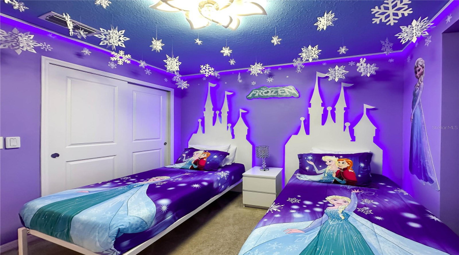 DAVENPORT, Florida 33897, 5 Bedrooms Bedrooms, ,4 BathroomsBathrooms,Residential,For Sale,LANA AVENUE,0,MFRO6328021