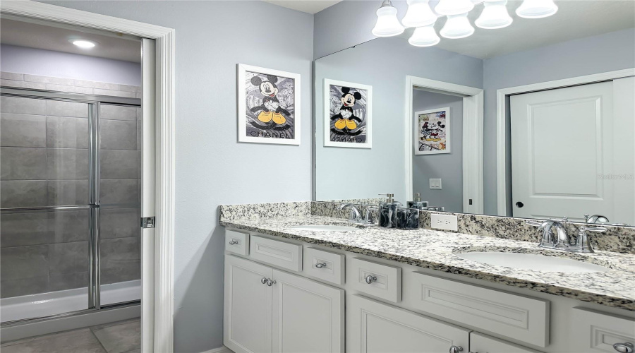 DAVENPORT, Florida 33897, 5 Bedrooms Bedrooms, ,4 BathroomsBathrooms,Residential,For Sale,LANA AVENUE,0,MFRO6328021