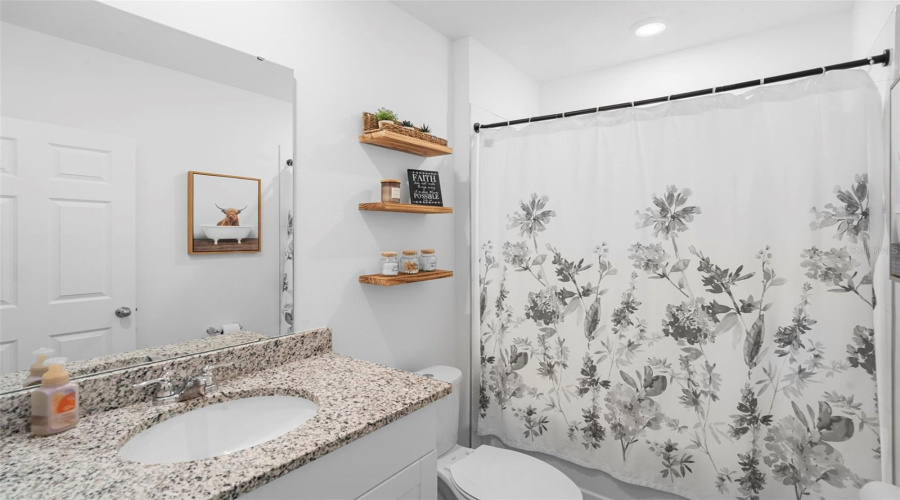 DAVENPORT, Florida 33837, 3 Bedrooms Bedrooms, ,2 BathroomsBathrooms,Residential,For Sale,WHITE TAIL,0,MFRP4937564