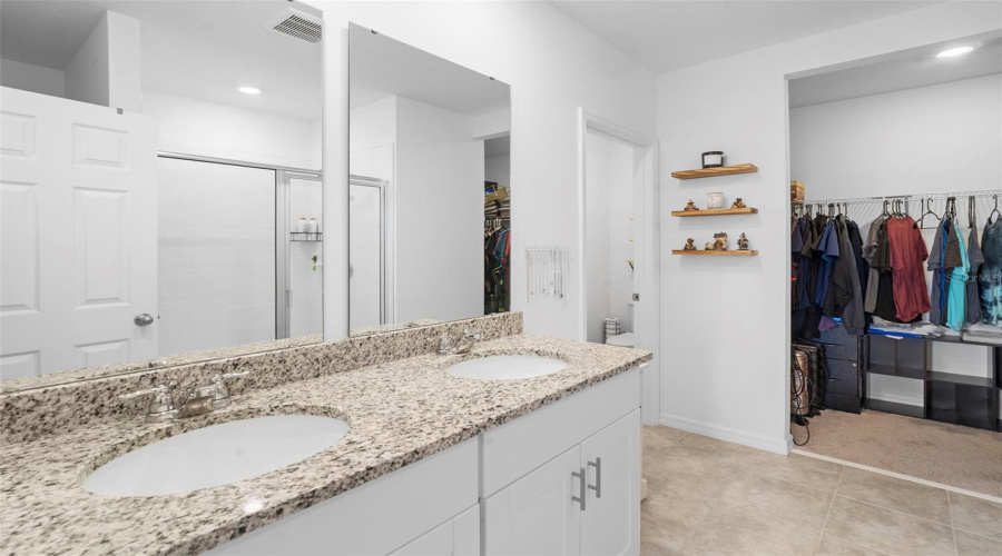 DAVENPORT, Florida 33837, 3 Bedrooms Bedrooms, ,2 BathroomsBathrooms,Residential,For Sale,WHITE TAIL,0,MFRP4937564