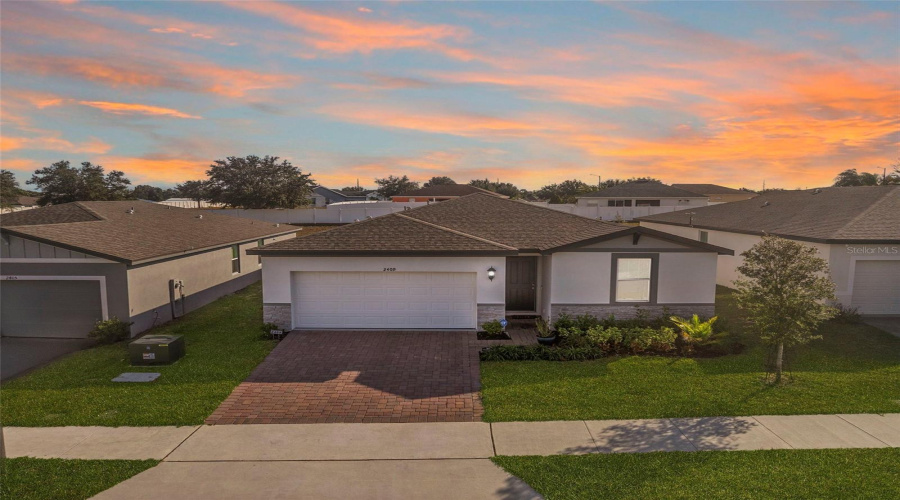 DAVENPORT, Florida 33837, 3 Bedrooms Bedrooms, ,2 BathroomsBathrooms,Residential,For Sale,WHITE TAIL,0,MFRP4937564