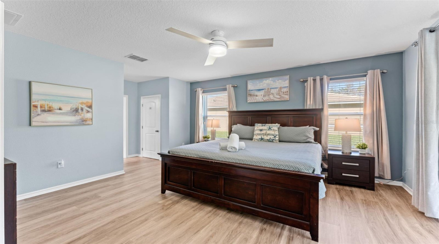 KISSIMMEE, Florida 34747, 6 Bedrooms Bedrooms, ,4 BathroomsBathrooms,Residential,For Sale,PAOLOS,0,MFRO6375865