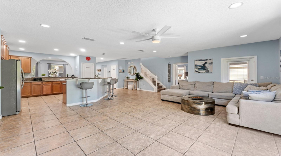 KISSIMMEE, Florida 34747, 6 Bedrooms Bedrooms, ,4 BathroomsBathrooms,Residential,For Sale,PAOLOS,0,MFRO6375865