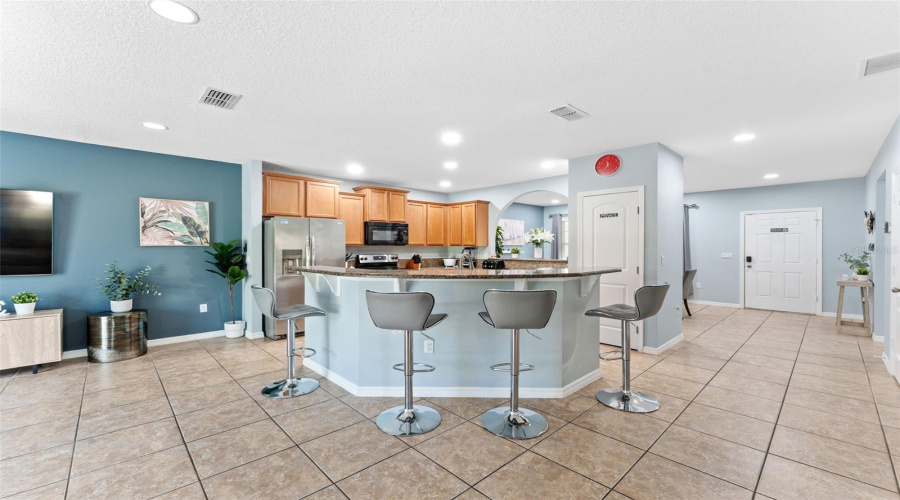 KISSIMMEE, Florida 34747, 6 Bedrooms Bedrooms, ,4 BathroomsBathrooms,Residential,For Sale,PAOLOS,0,MFRO6375865