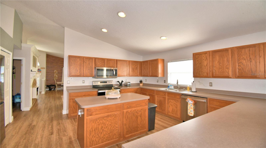 DAVENPORT, Florida 33837, 3 Bedrooms Bedrooms, ,2 BathroomsBathrooms,Residential,For Sale,DELANCEY,0,MFRP4937056