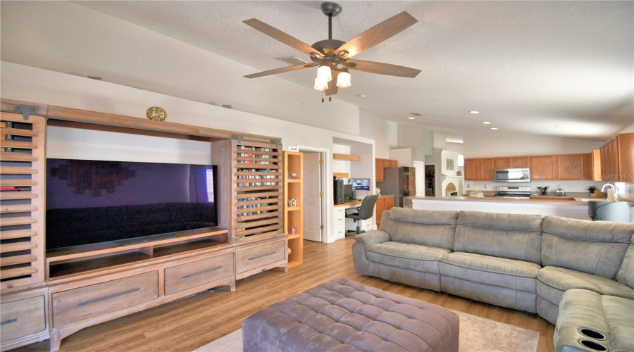 DAVENPORT, Florida 33837, 3 Bedrooms Bedrooms, ,2 BathroomsBathrooms,Residential,For Sale,DELANCEY,0,MFRP4937056