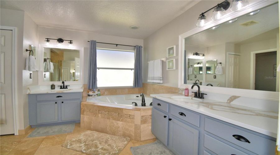 DAVENPORT, Florida 33837, 3 Bedrooms Bedrooms, ,2 BathroomsBathrooms,Residential,For Sale,DELANCEY,0,MFRP4937056