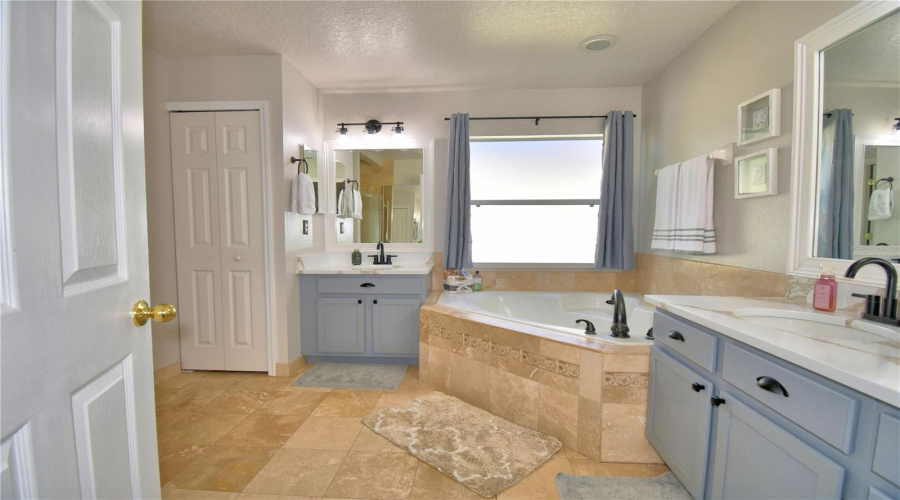 DAVENPORT, Florida 33837, 3 Bedrooms Bedrooms, ,2 BathroomsBathrooms,Residential,For Sale,DELANCEY,0,MFRP4937056