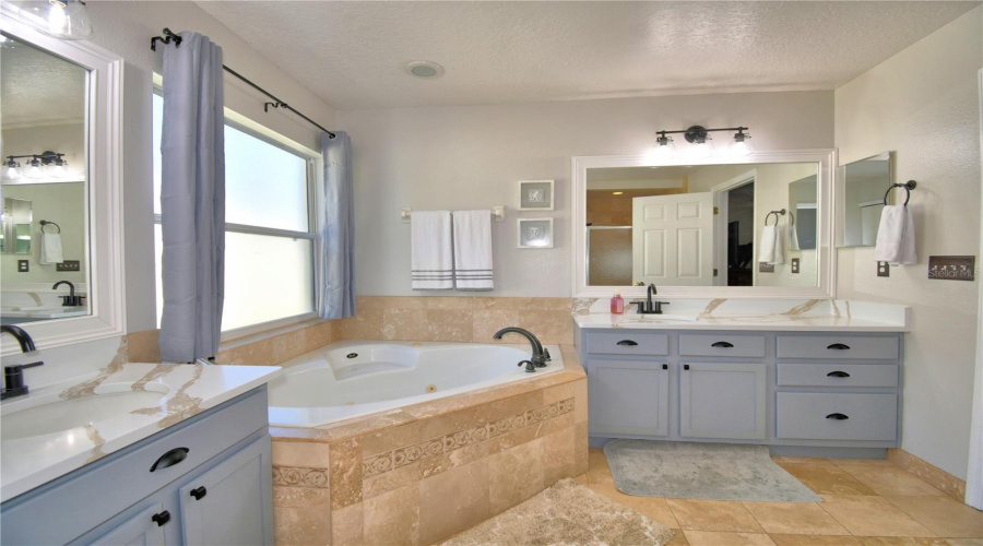 DAVENPORT, Florida 33837, 3 Bedrooms Bedrooms, ,2 BathroomsBathrooms,Residential,For Sale,DELANCEY,0,MFRP4937056