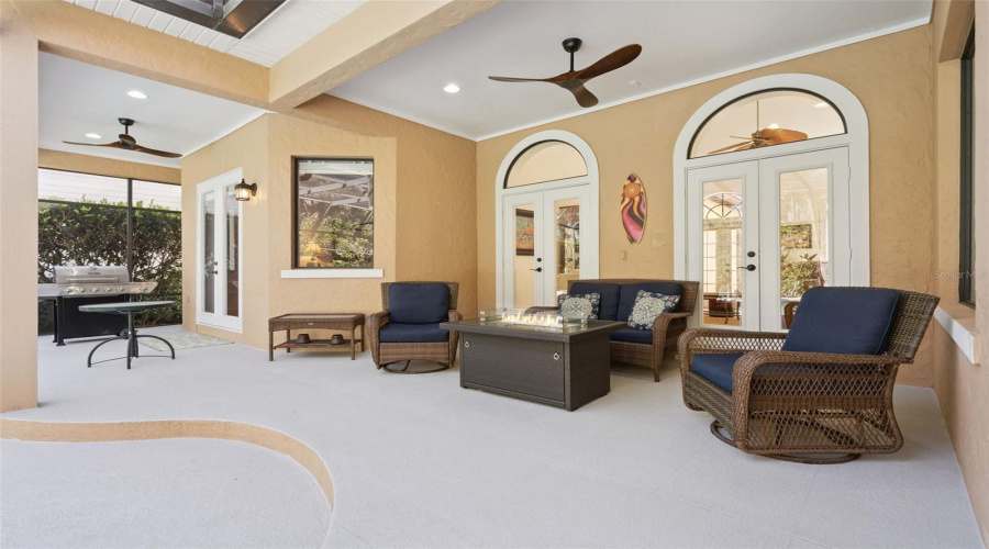 CELEBRATION, Florida 34747, 5 Bedrooms Bedrooms, ,5 BathroomsBathrooms,Residential,For Sale,OAK SHADOWS,0,MFRO6374944