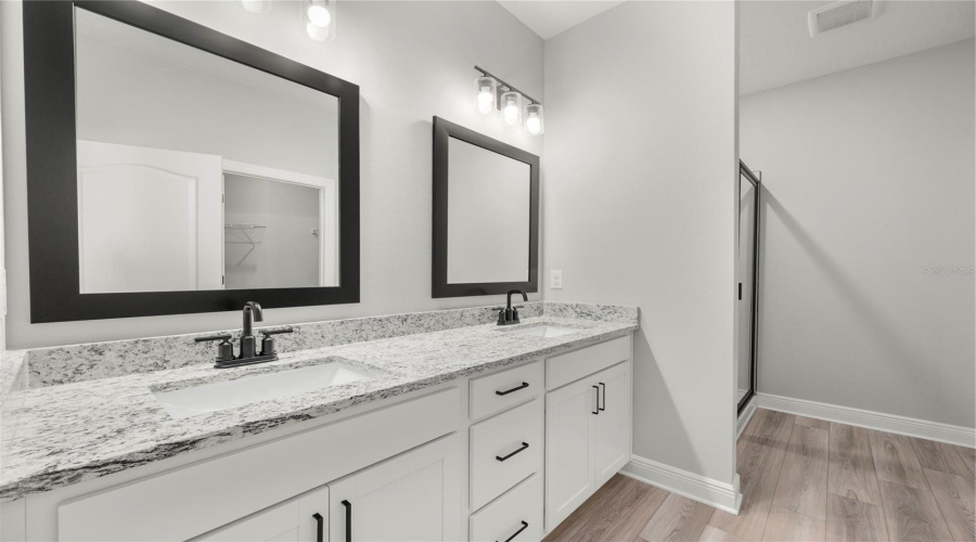 KISSIMMEE, Florida 34747, 4 Bedrooms Bedrooms, ,3 BathroomsBathrooms,Residential,For Sale,SOMERSWORTH,0,MFRTB8422389