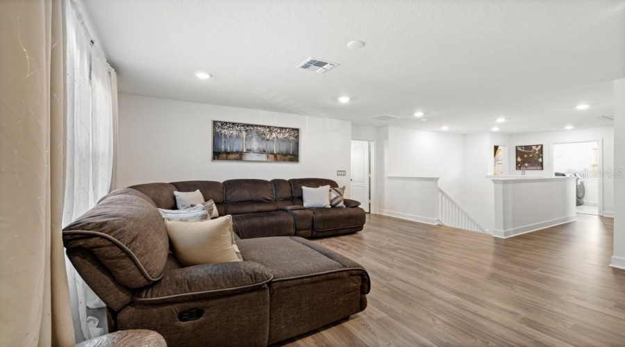 DAVENPORT, Florida 33896, 5 Bedrooms Bedrooms, ,3 BathroomsBathrooms,Residential,For Sale,HOOTEN WAY,0,MFRO6370481