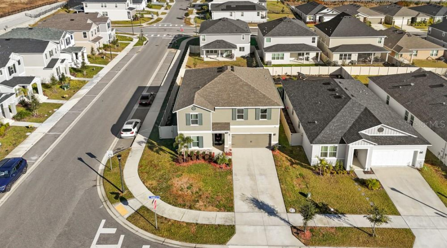 DAVENPORT, Florida 33896, 5 Bedrooms Bedrooms, ,3 BathroomsBathrooms,Residential,For Sale,HOOTEN WAY,0,MFRO6370481