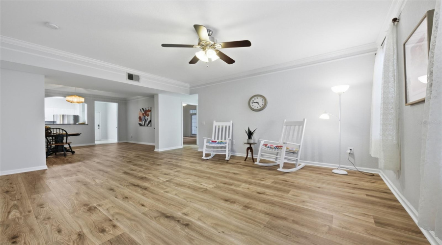 KISSIMMEE, Florida 34747, 3 Bedrooms Bedrooms, ,3 BathroomsBathrooms,Residential,For Sale,LONGVIEW,0,MFRO6375292