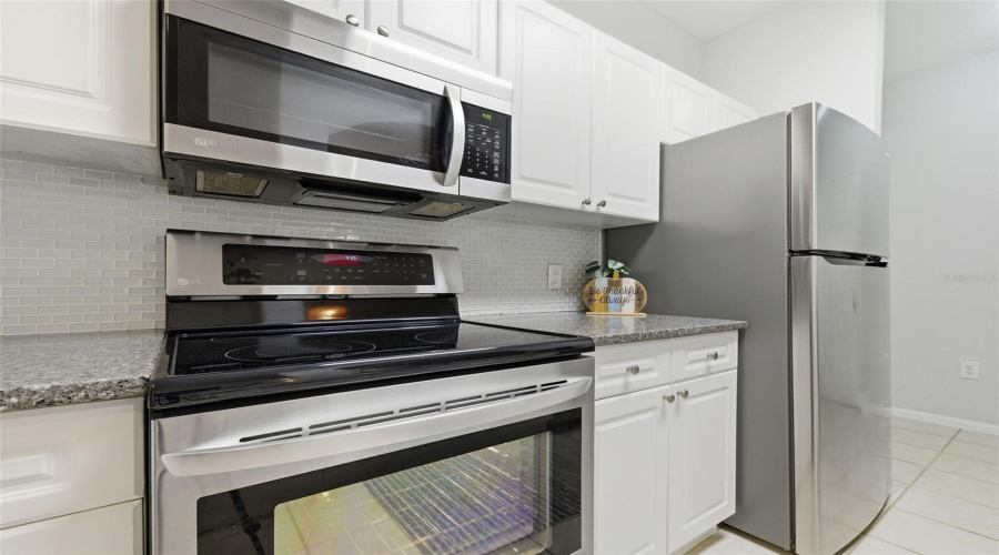 KISSIMMEE, Florida 34747, 3 Bedrooms Bedrooms, ,3 BathroomsBathrooms,Residential,For Sale,LONGVIEW,0,MFRO6375292