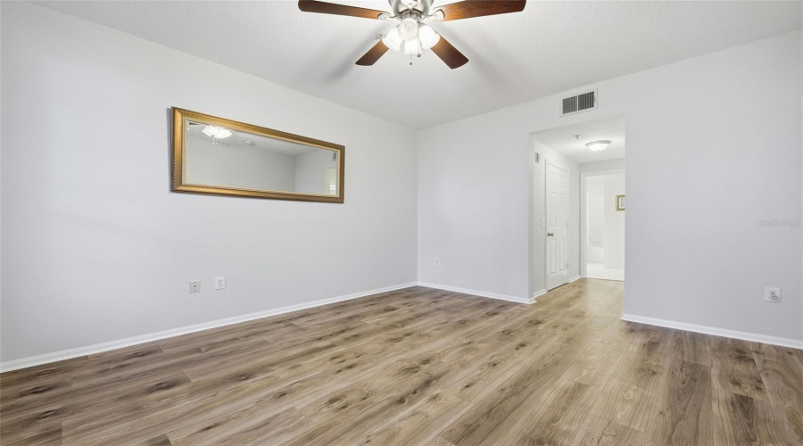 KISSIMMEE, Florida 34747, 3 Bedrooms Bedrooms, ,3 BathroomsBathrooms,Residential,For Sale,LONGVIEW,0,MFRO6375292