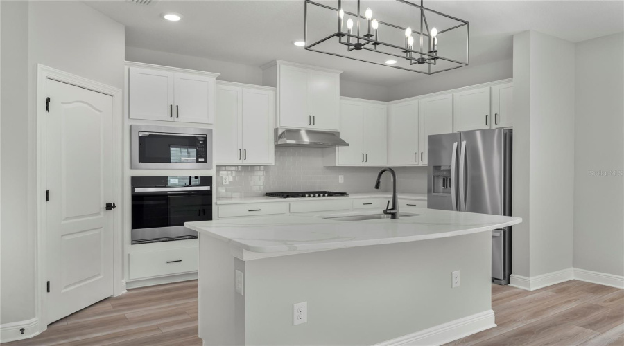 KISSIMMEE, Florida 34747, 4 Bedrooms Bedrooms, ,2 BathroomsBathrooms,Residential,For Sale,MARLOW,0,MFRTB8467706