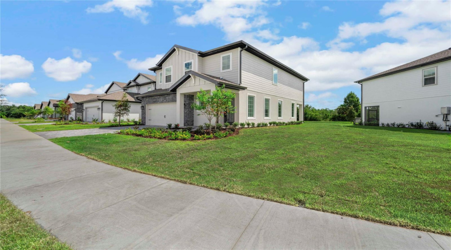 KISSIMMEE, Florida 34747, 4 Bedrooms Bedrooms, ,2 BathroomsBathrooms,Residential,For Sale,MARLOW,0,MFRTB8467719