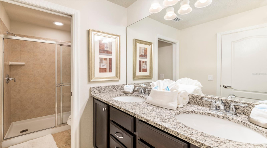 KISSIMMEE, Florida 34747, 8 Bedrooms Bedrooms, ,6 BathroomsBathrooms,Residential,For Sale,RHODES,0,MFRO6327522