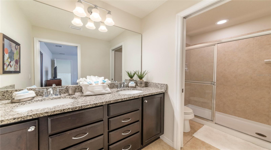 KISSIMMEE, Florida 34747, 8 Bedrooms Bedrooms, ,6 BathroomsBathrooms,Residential,For Sale,RHODES,0,MFRO6327522