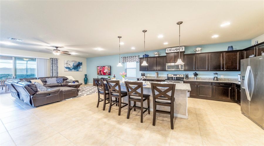 KISSIMMEE, Florida 34747, 8 Bedrooms Bedrooms, ,6 BathroomsBathrooms,Residential,For Sale,RHODES,0,MFRO6327522