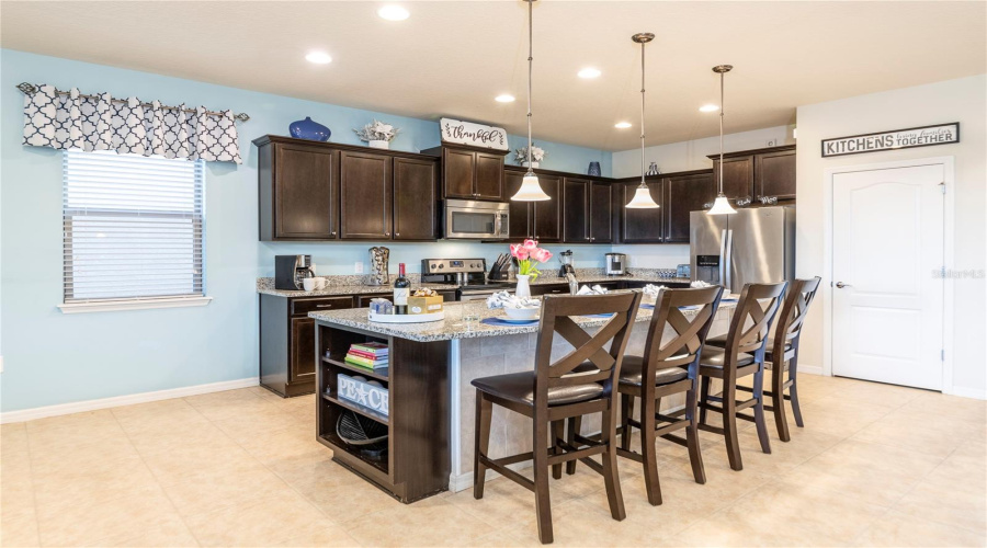 KISSIMMEE, Florida 34747, 8 Bedrooms Bedrooms, ,6 BathroomsBathrooms,Residential,For Sale,RHODES,0,MFRO6327522