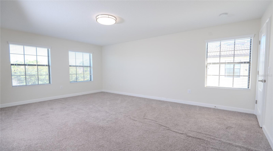 DAVENPORT, Florida 33896, 4 Bedrooms Bedrooms, ,4 BathroomsBathrooms,Residential,For Sale,SHINNECOCK HILLS,0,MFRO6376273