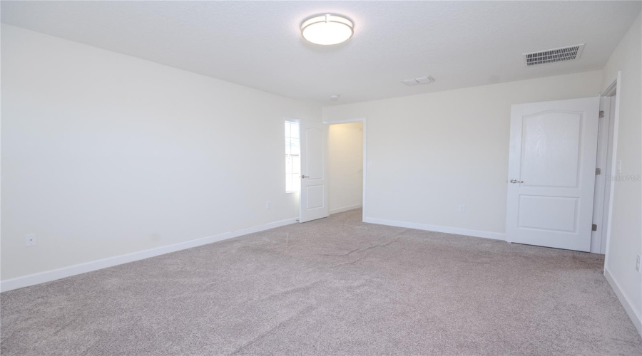 DAVENPORT, Florida 33896, 4 Bedrooms Bedrooms, ,4 BathroomsBathrooms,Residential,For Sale,SHINNECOCK HILLS,0,MFRO6376273