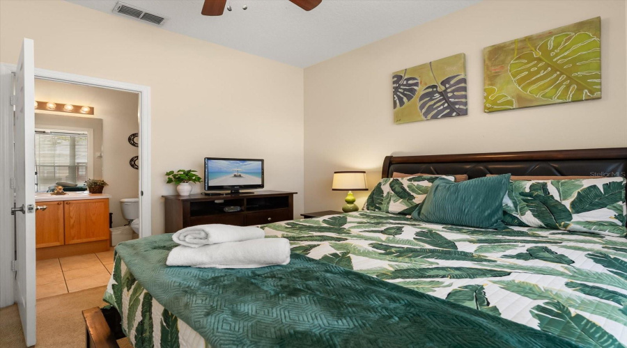 KISSIMMEE, Florida 34747, 3 Bedrooms Bedrooms, ,3 BathroomsBathrooms,Residential,For Sale,SILVER PALM,0,MFRO6357317