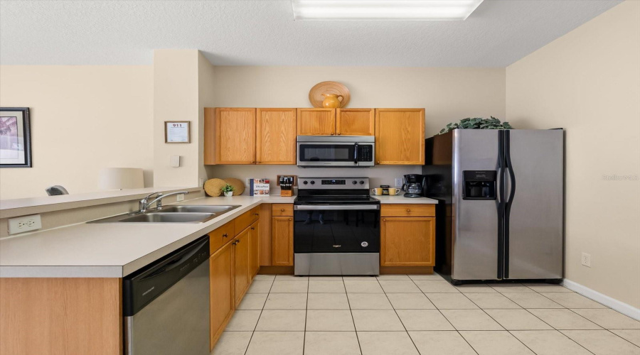 KISSIMMEE, Florida 34747, 3 Bedrooms Bedrooms, ,3 BathroomsBathrooms,Residential,For Sale,SILVER PALM,0,MFRO6357317