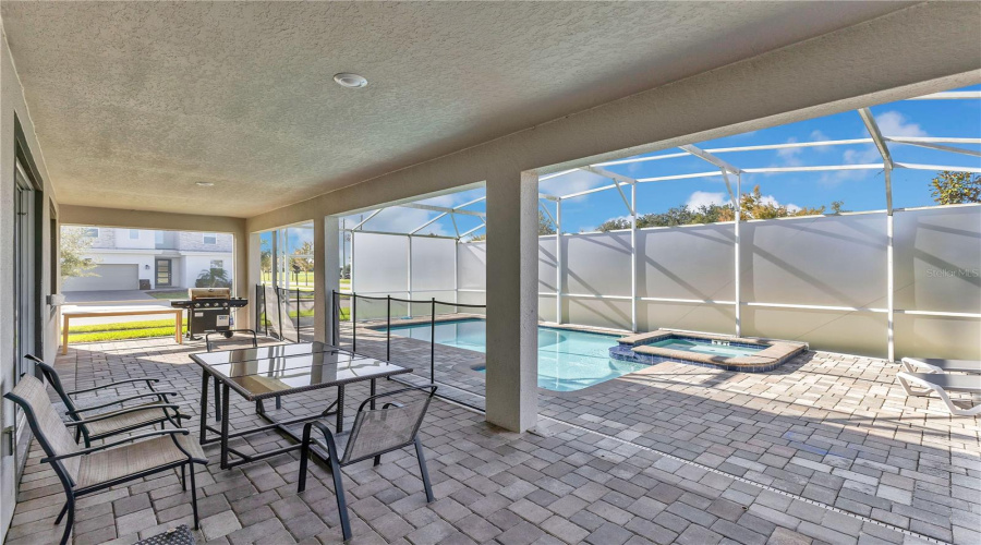 DAVENPORT, Florida 33896, 8 Bedrooms Bedrooms, ,5 BathroomsBathrooms,Residential,For Sale,CABOT CLIFFS,0,MFRO6376262
