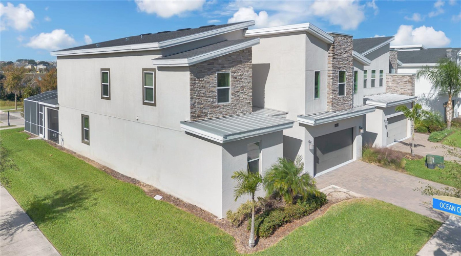 DAVENPORT, Florida 33896, 8 Bedrooms Bedrooms, ,5 BathroomsBathrooms,Residential,For Sale,CABOT CLIFFS,0,MFRO6376262