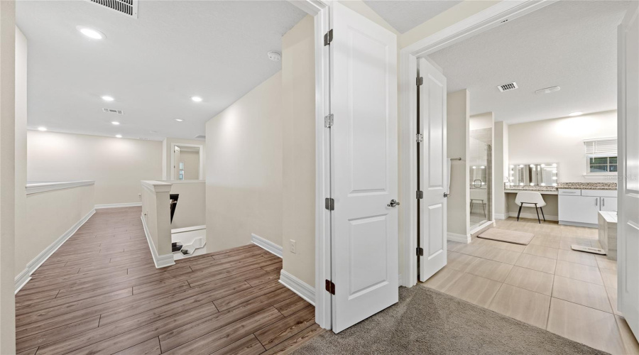 ORLANDO, Florida 32836, 4 Bedrooms Bedrooms, ,4 BathroomsBathrooms,Residential,For Sale,LEAF GROVE CIRCLE,0,MFRS5142215