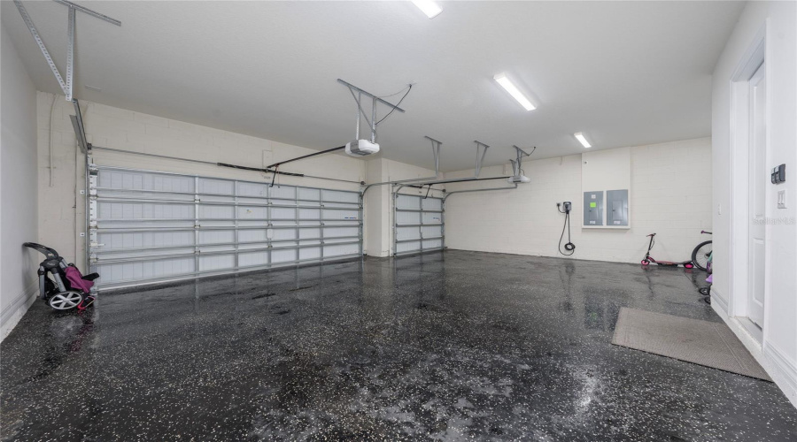 ORLANDO, Florida 32836, 4 Bedrooms Bedrooms, ,4 BathroomsBathrooms,Residential,For Sale,LEAF GROVE CIRCLE,0,MFRS5142215