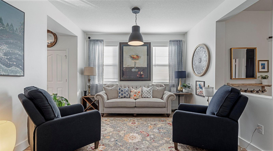 ORLANDO, Florida 32836, 5 Bedrooms Bedrooms, ,3 BathroomsBathrooms,Residential,For Sale,CHATEAUBRIAND AVE.,0,MFRO6375618