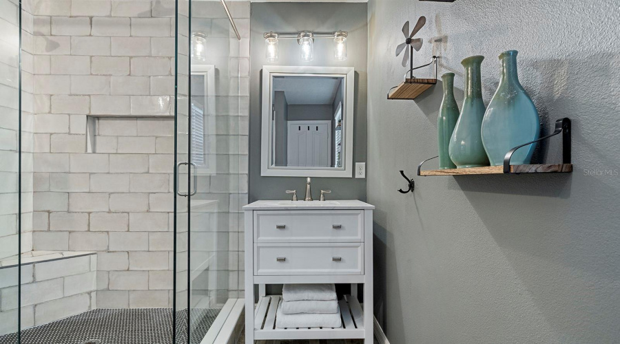 ORLANDO, Florida 32836, 5 Bedrooms Bedrooms, ,3 BathroomsBathrooms,Residential,For Sale,CHATEAUBRIAND AVE.,0,MFRO6375618