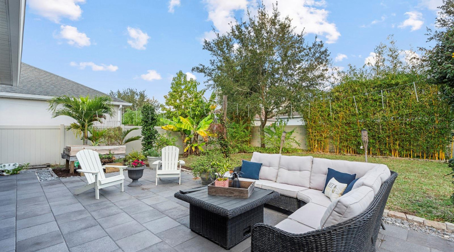 ORLANDO, Florida 32836, 5 Bedrooms Bedrooms, ,3 BathroomsBathrooms,Residential,For Sale,CHATEAUBRIAND AVE.,0,MFRO6375618