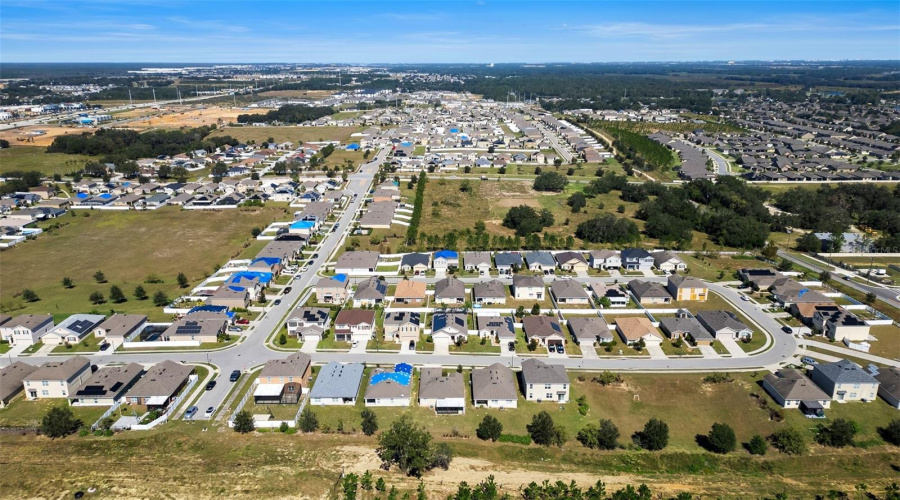 DAVENPORT, Florida 33837, 4 Bedrooms Bedrooms, ,2 BathroomsBathrooms,Residential,For Sale,NOVA,0,MFRO6253186