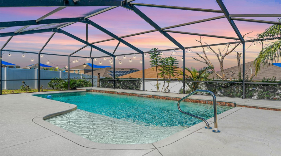 DAVENPORT, Florida 33837, 4 Bedrooms Bedrooms, ,2 BathroomsBathrooms,Residential,For Sale,NOVA,0,MFRO6253186