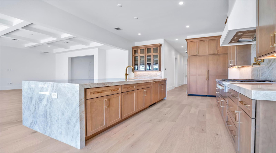 ORLANDO, Florida 32836, 5 Bedrooms Bedrooms, ,6 BathroomsBathrooms,Residential,For Sale,SHEEN SOUND,0,MFRO6373716