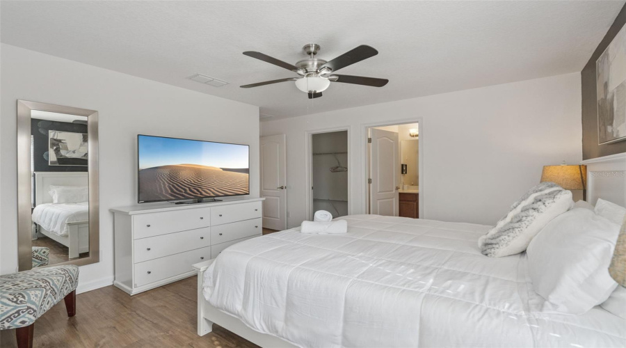 Bedroom 6 with Ensuite