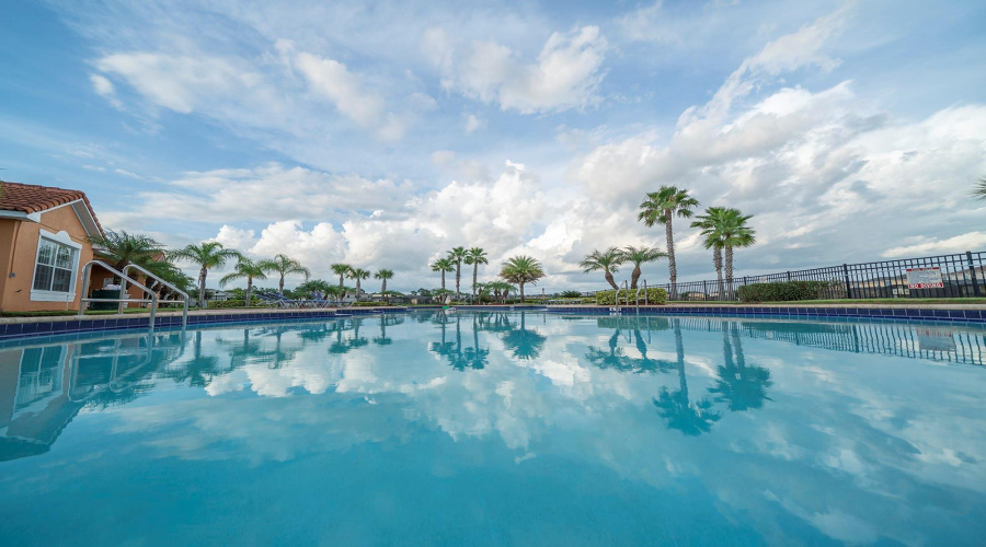 KISSIMMEE, Florida 34746, 4 Bedrooms Bedrooms, ,2 BathroomsBathrooms,Residential,For Sale,TOURMALINE,0,MFRS5142294