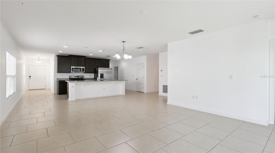 DAVENPORT, Florida 33837, 4 Bedrooms Bedrooms, ,2 BathroomsBathrooms,Residential,For Sale,SWAN SWIM,0,MFRO6342530