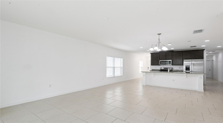 DAVENPORT, Florida 33837, 4 Bedrooms Bedrooms, ,2 BathroomsBathrooms,Residential,For Sale,SWAN SWIM,0,MFRO6342530