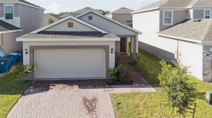 DAVENPORT, Florida 33837, 4 Bedrooms Bedrooms, ,2 BathroomsBathrooms,Residential,For Sale,SWAN SWIM,0,MFRO6342530